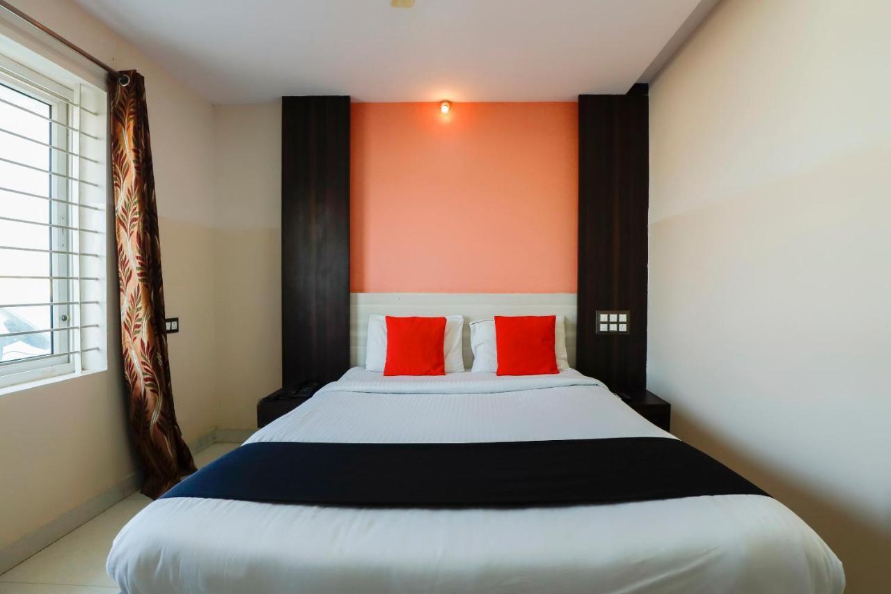 Capital O 70534 Habitat Suites And Rooms Bangalore Exteriör bild