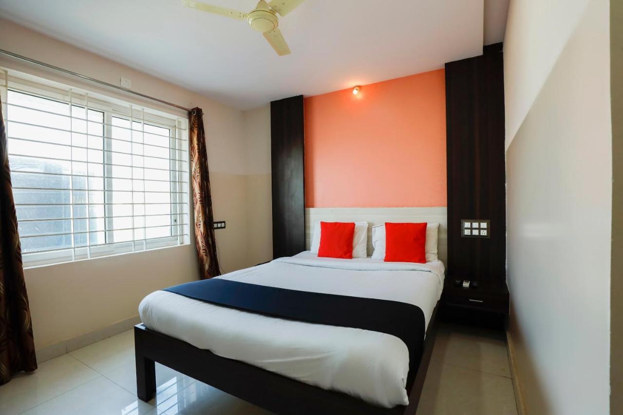 Capital O 70534 Habitat Suites And Rooms Bangalore Exteriör bild